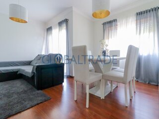 gh7hs827en2caecypcxip.jpg