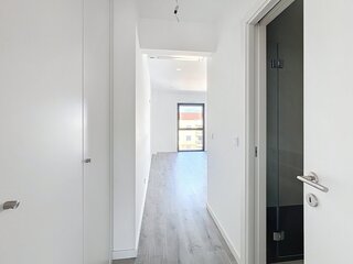 ic3581e8ovlt62ur41pl6n.jpg