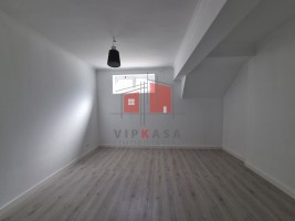xwbyja8p9ba5skaublayn.jpg