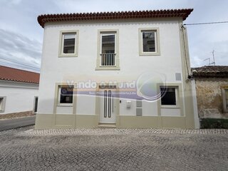 vw5kwjad62mdg127giieug.jpg