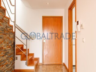 9q9extfv98btk5x87m0lc.jpg