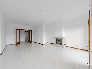 v6j6isk85js93vqoihe5o.jpg
