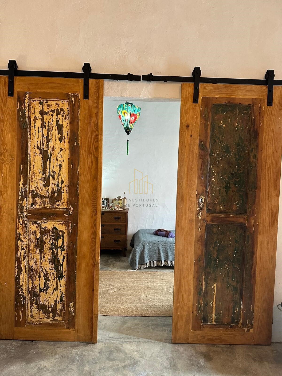 https://images.crm360.pt/imoveis/wn8vv1/foto_marca_agua/4vz6sptxfeeeqjqs97gc8n.jpg