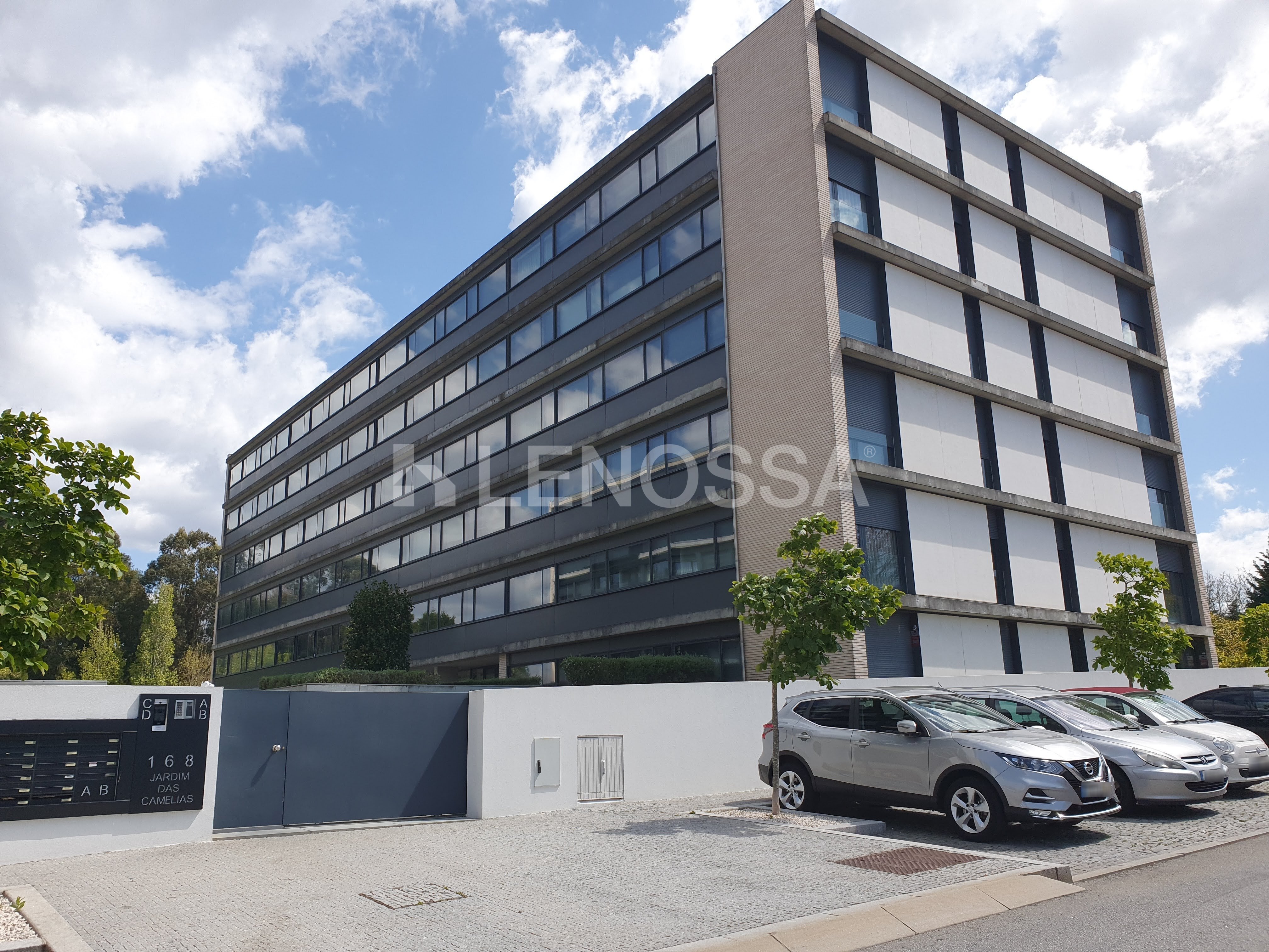 https://images.crm360.pt/imoveis/wn8y7n/foto_marca_agua/6fs9agirhqb79fz6adv0d3.jpeg