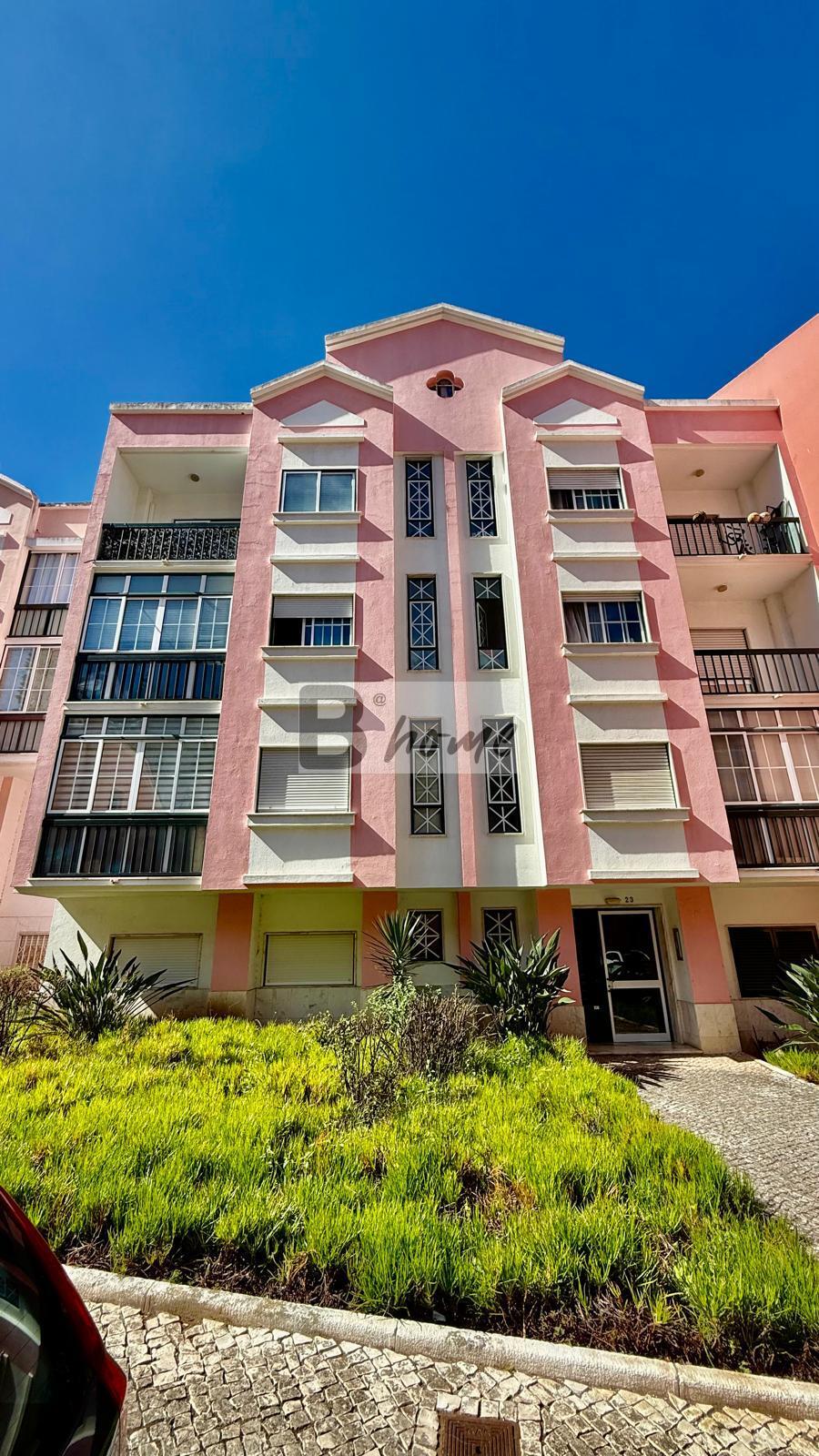 Apartamento T1 + 1