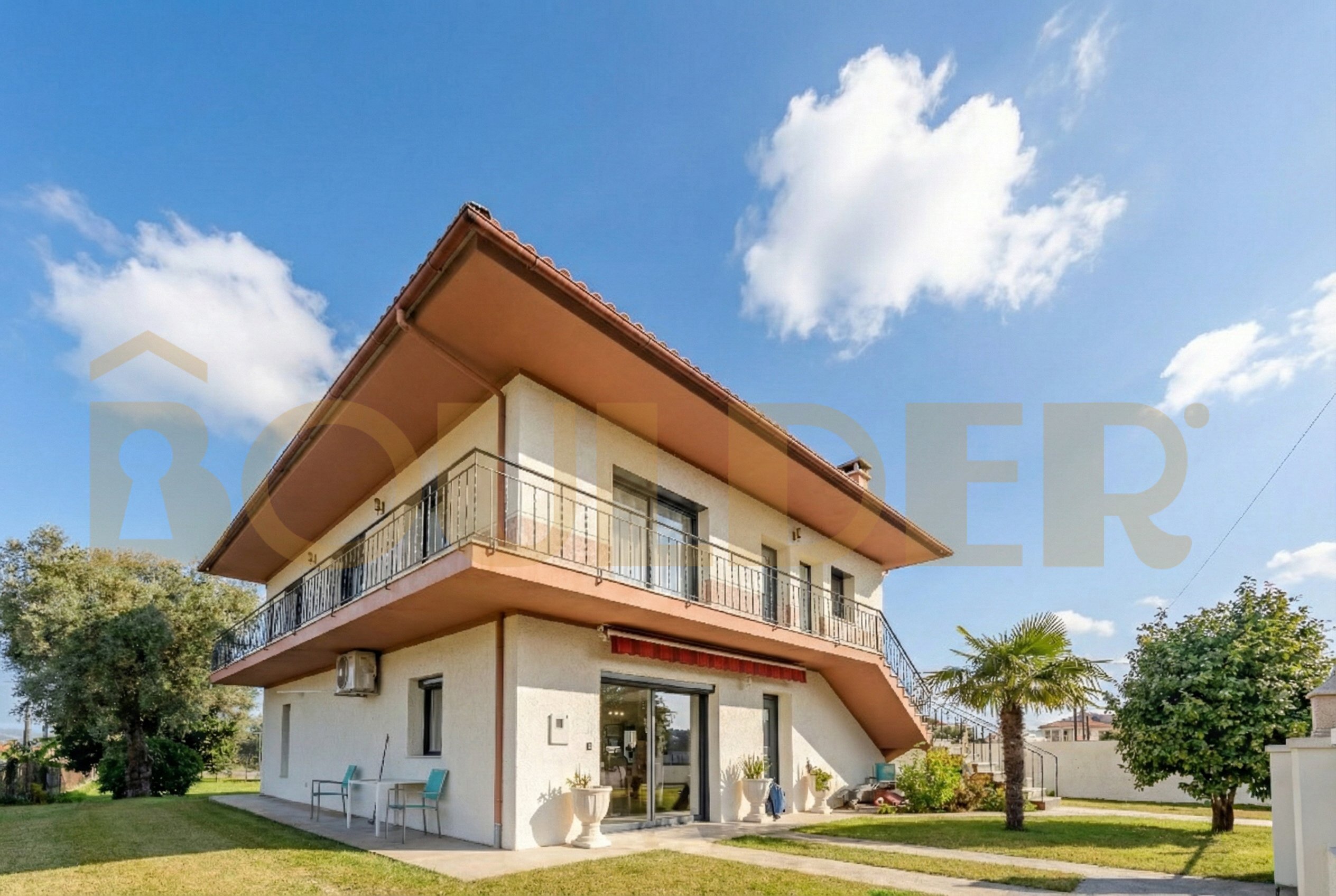 Casa independiente T4