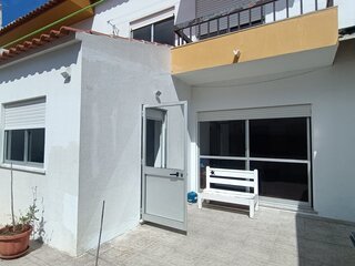 b63i9lkmpbdxmmfgrfico.jpg