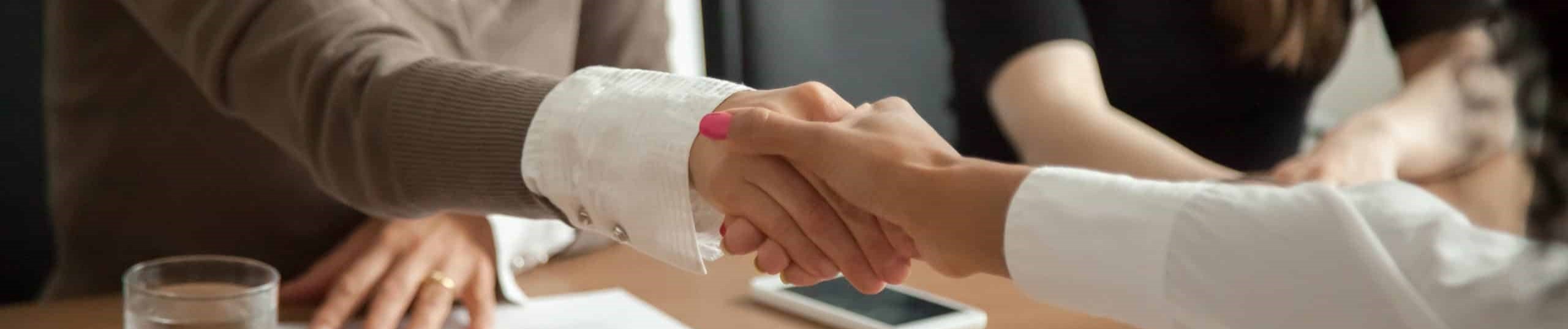 bg-image-topo-recruits-358m93