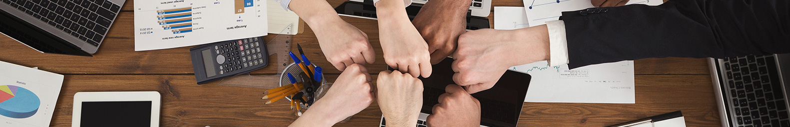 bg-image-topo-about-3o1gvj