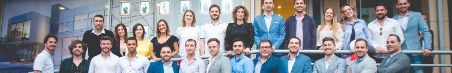 bg-image-topo-services-dwmm7w