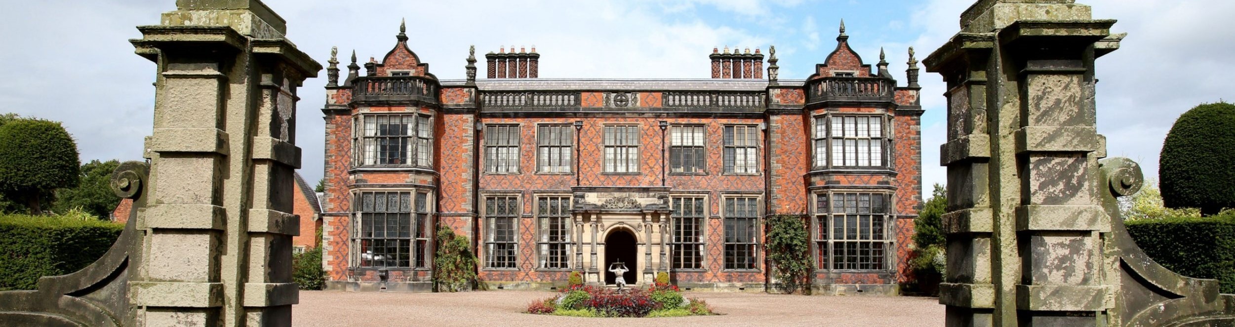 bg-image-topo-imovs-w6npoj